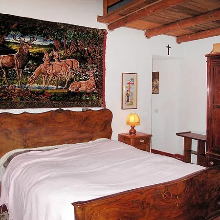 Rustico Cinzia 300s Holiday home *